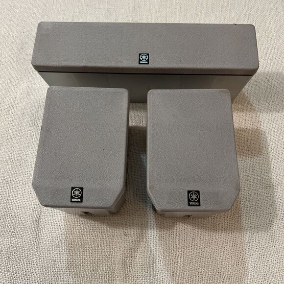 Yamaha NX-C270 Center Channel & 2 NX-E270 Book Shelf Speakers - 6 Ohms - Picture 3 of 9